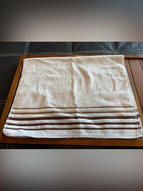 VTG St Mary’s Fieldcrest Brown Striped Hand Towels USA Made 16” x 23.5”